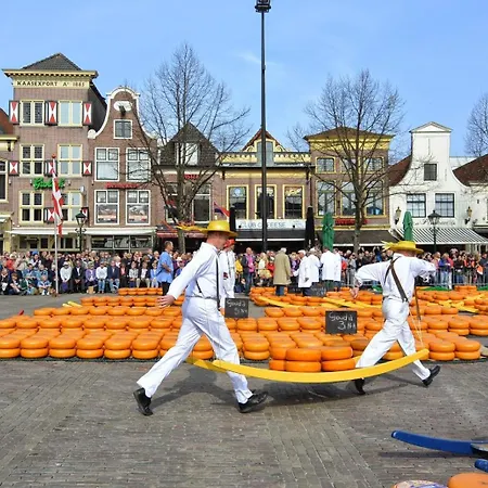 Sunny Near Amsterdam At Venhop Chalet Berkhout