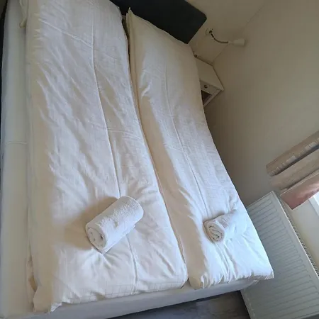 Sunny Near Amsterdam At Venhop Chalet