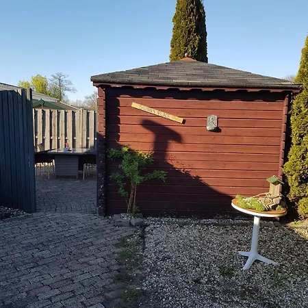 Chalet Sunny Near Amsterdam At Venhop Berkhout