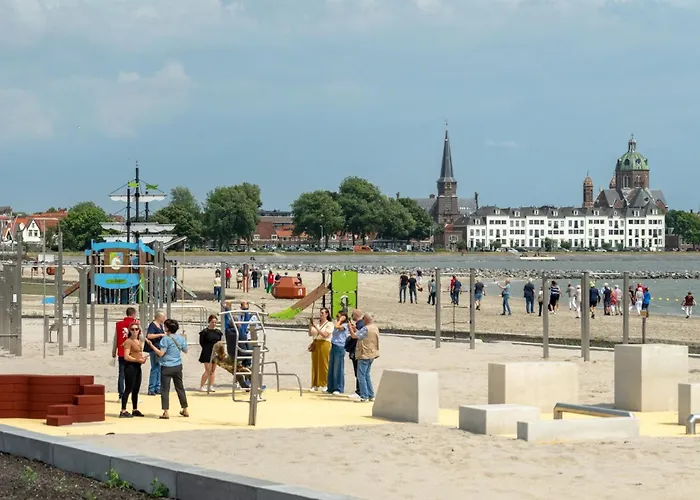 Sunny Near Amsterdam At Venhop * Berkhout